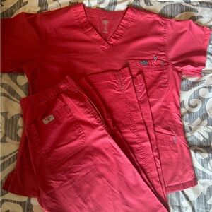 Med Couture Women’s Scrub Set- Coral
